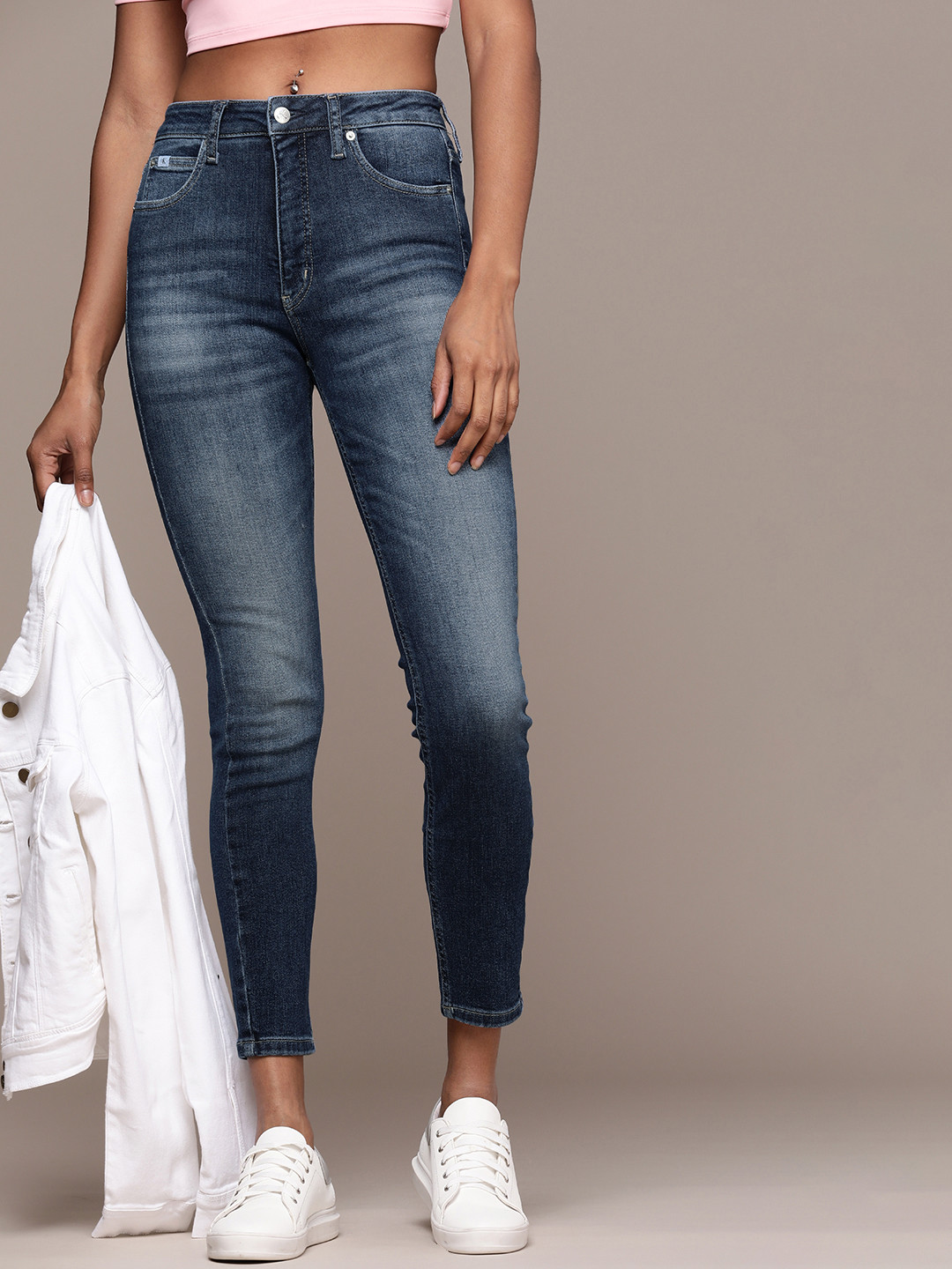 

Calvin Klein Jeans Women Skinny Fit High-Rise Heavy Fade Stretchable Jeans, Blue
