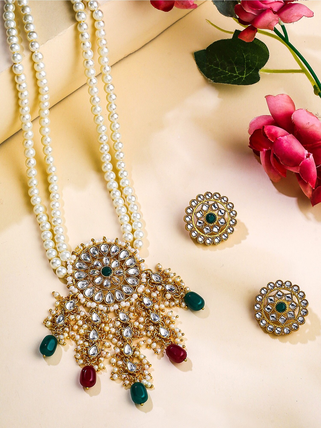 

Yellow Chimes Gold-Plated Stone-Studded & Pearl-Beaded Jewellery Set