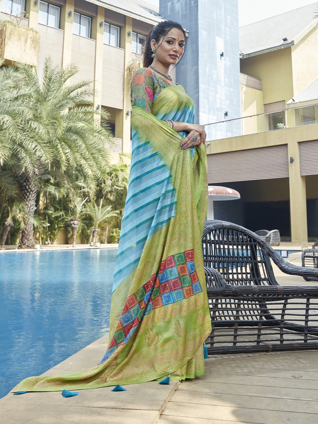 

Triveni Leheriya Beads and Stones Brasso Saree, Green