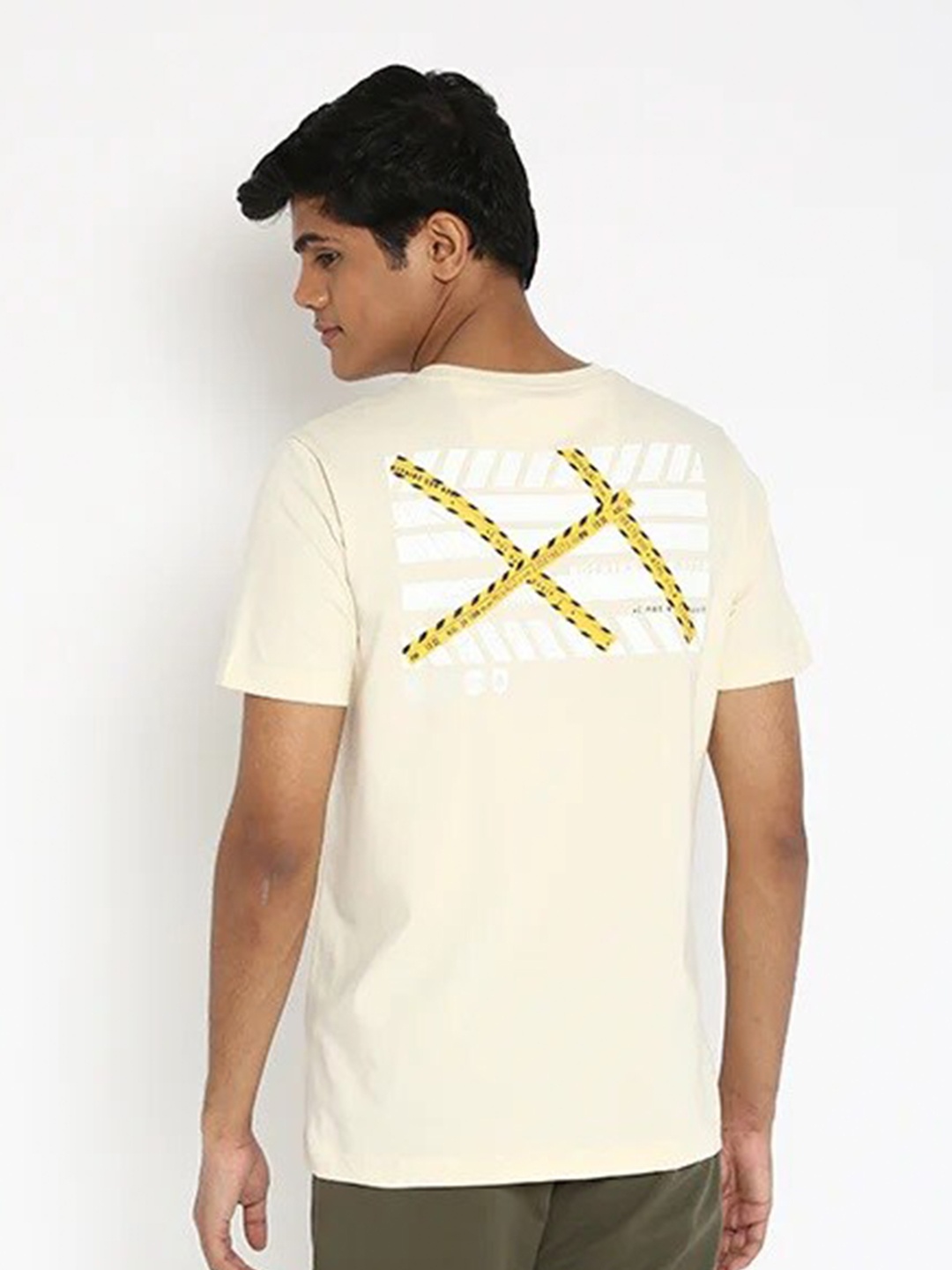 

Muvazo Graphic Printed Regular-Fit Cotton Knitted T-shirt, Cream