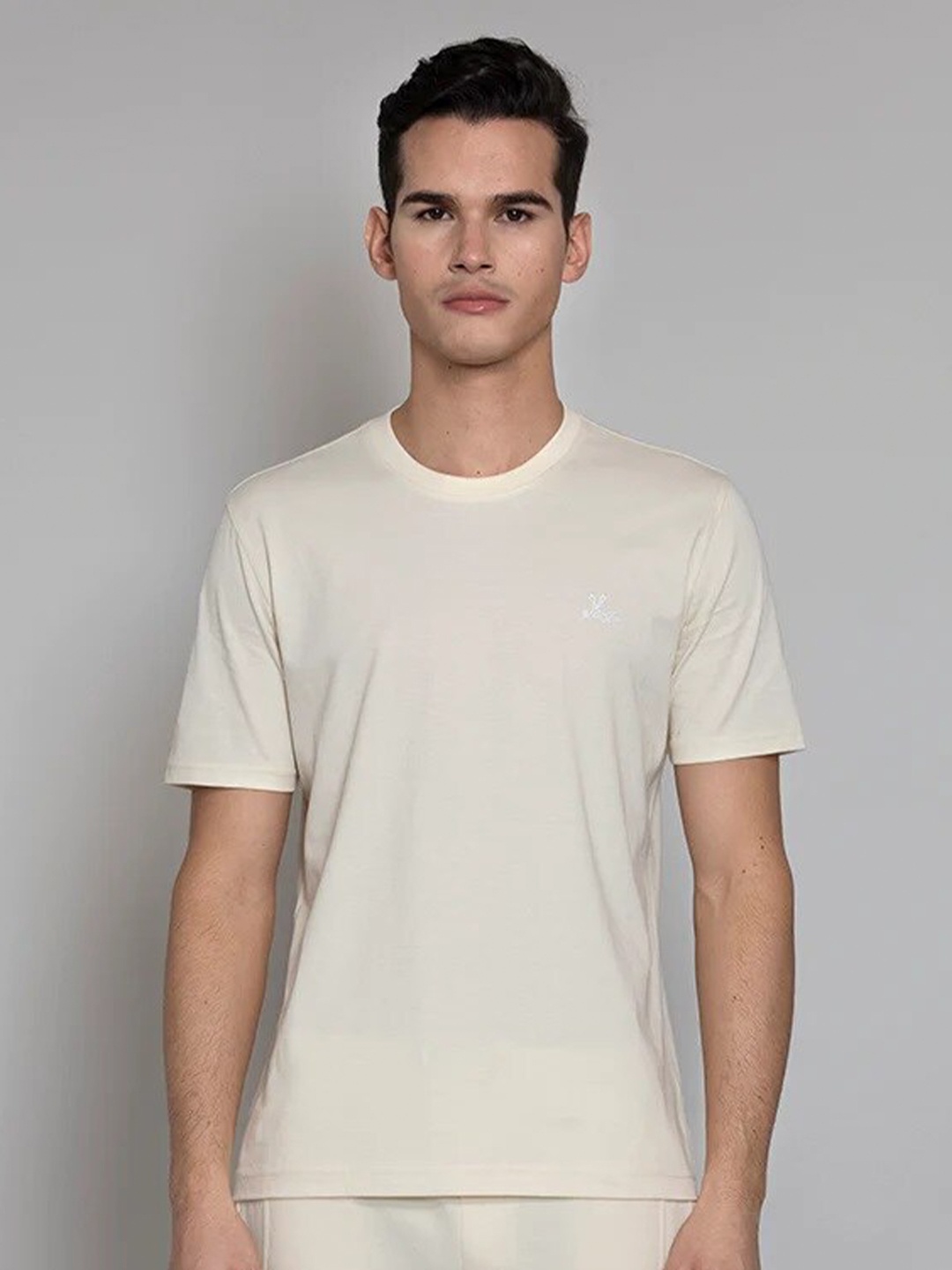 

Muvazo Regular-Fit Knitted Cotton Casual T-shirt, Cream