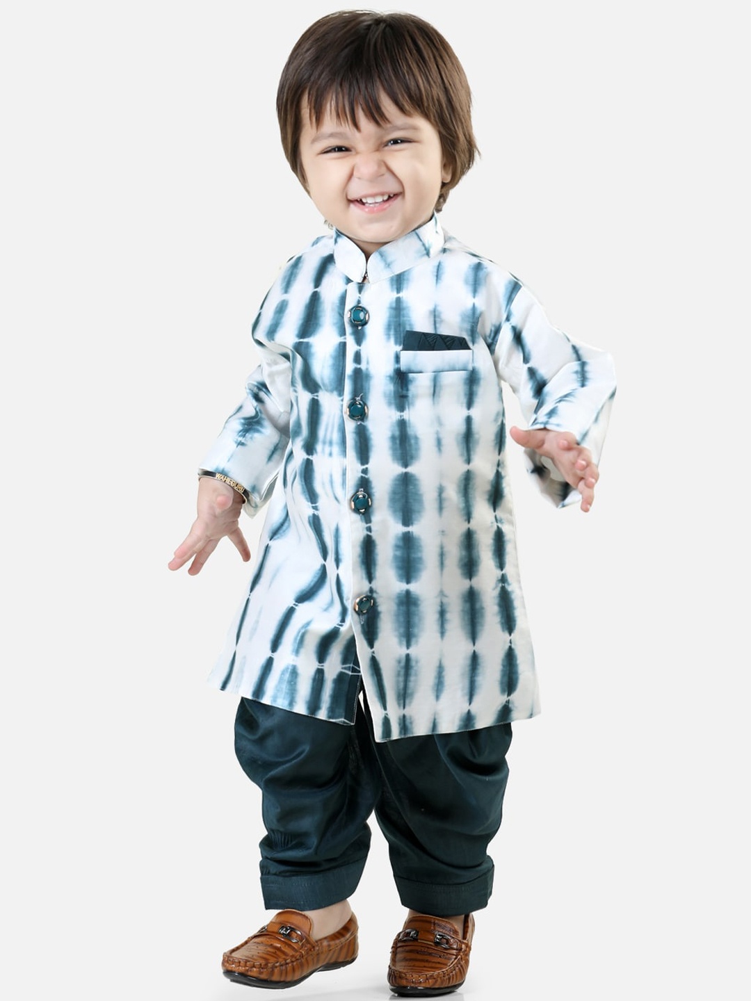 

BownBee Boys Dyed Chanderi Silk Sherwani & Salwar, Blue