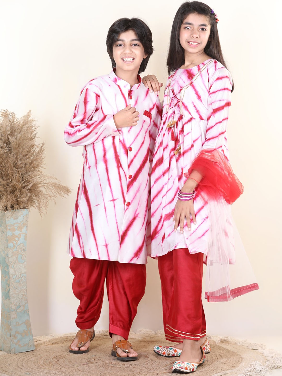 

BownBee Girls Shibori Dyed Kurta with Salwar & With Dupatta, Red