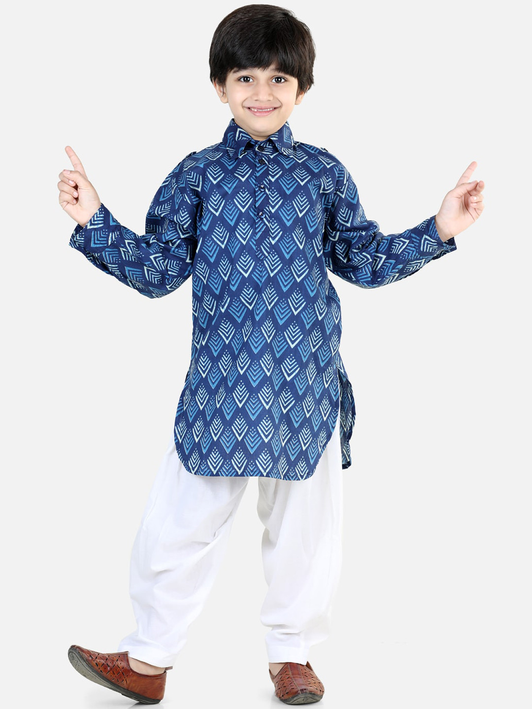 

BownBee Boys Ethnic Printed Full Sleeve Cotton Pathani Salwar Set, Blue