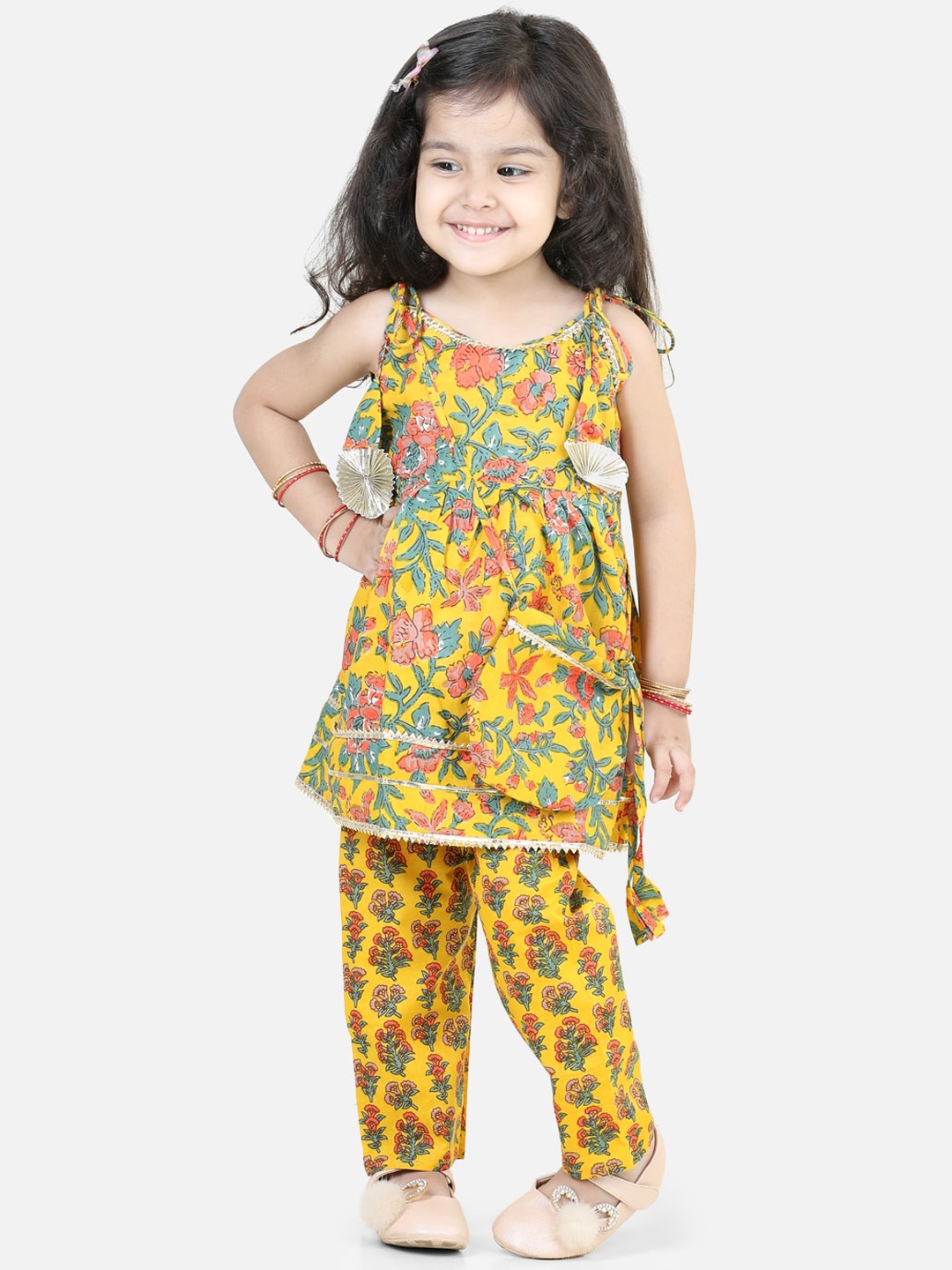 

BownBee Girls Floral Printed Regular Pure Cotton Kurta with Salwar, Yellow