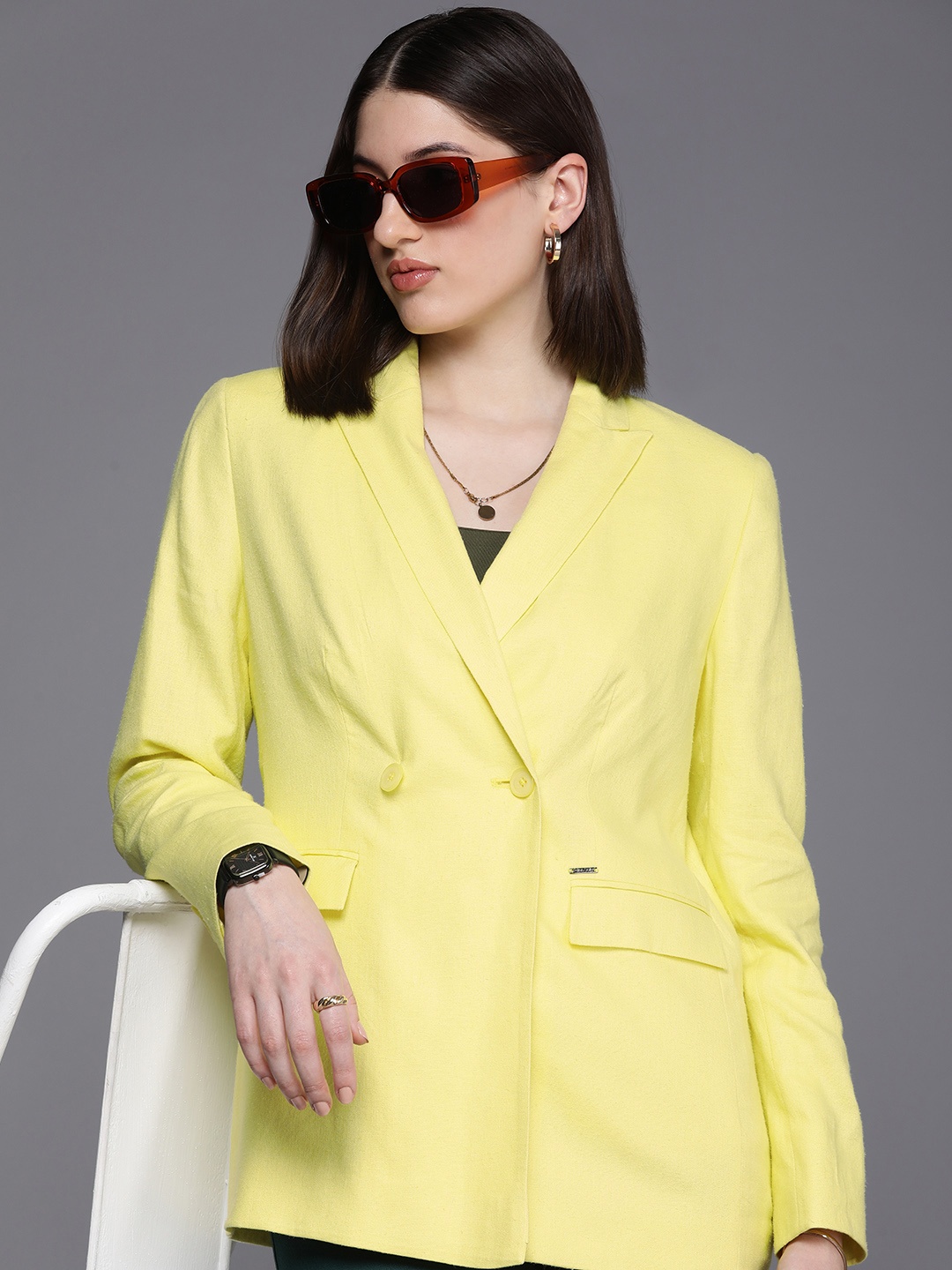 

Allen Solly Woman Solid Single-Breasted Casual Blazer, Yellow