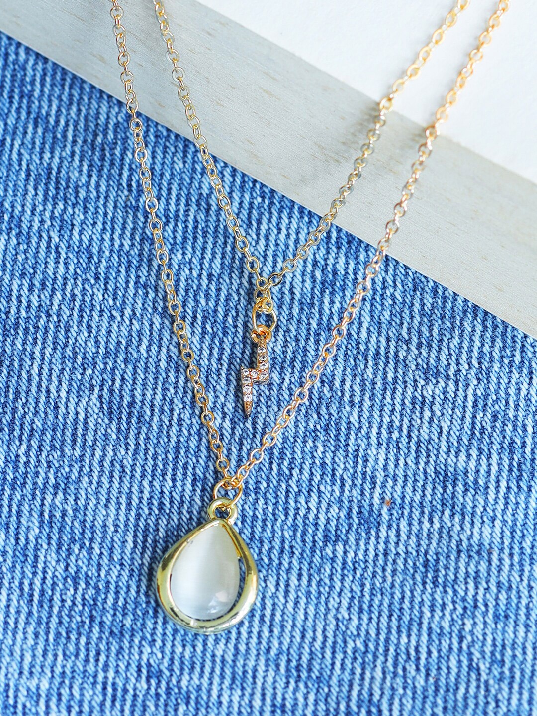 

Ayesha Gold-Plated Layered Chain