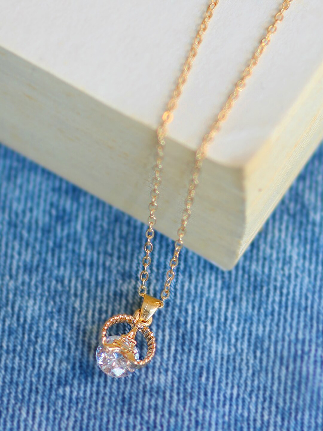 

Ayesha Eiffel Tower Pendant With Chain, Gold