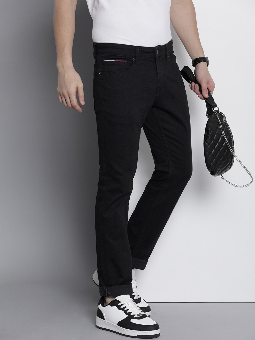 

Tommy Hilfiger Men Scanton Mid-Rise Slim Fit Stretchable Jeans, Black