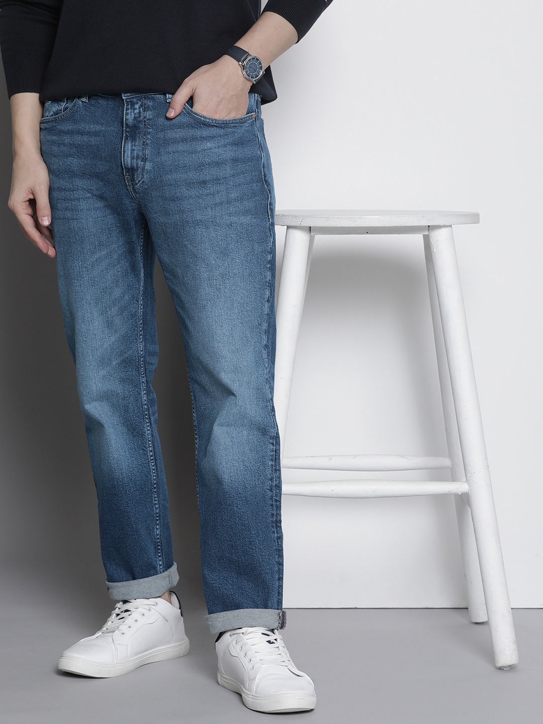 

Tommy Hilfiger Men Straight Fit Light Fade Stretchable Jeans, Blue