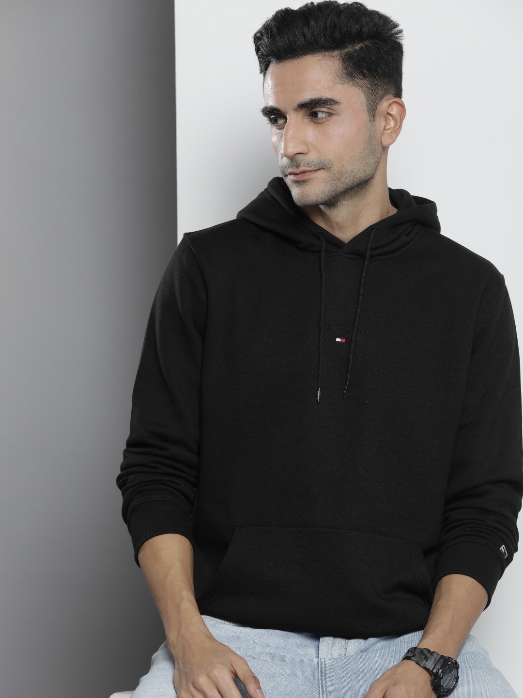 

Tommy Hilfiger Brand Logo Printed Casual Hooded Sweatshirt, Black
