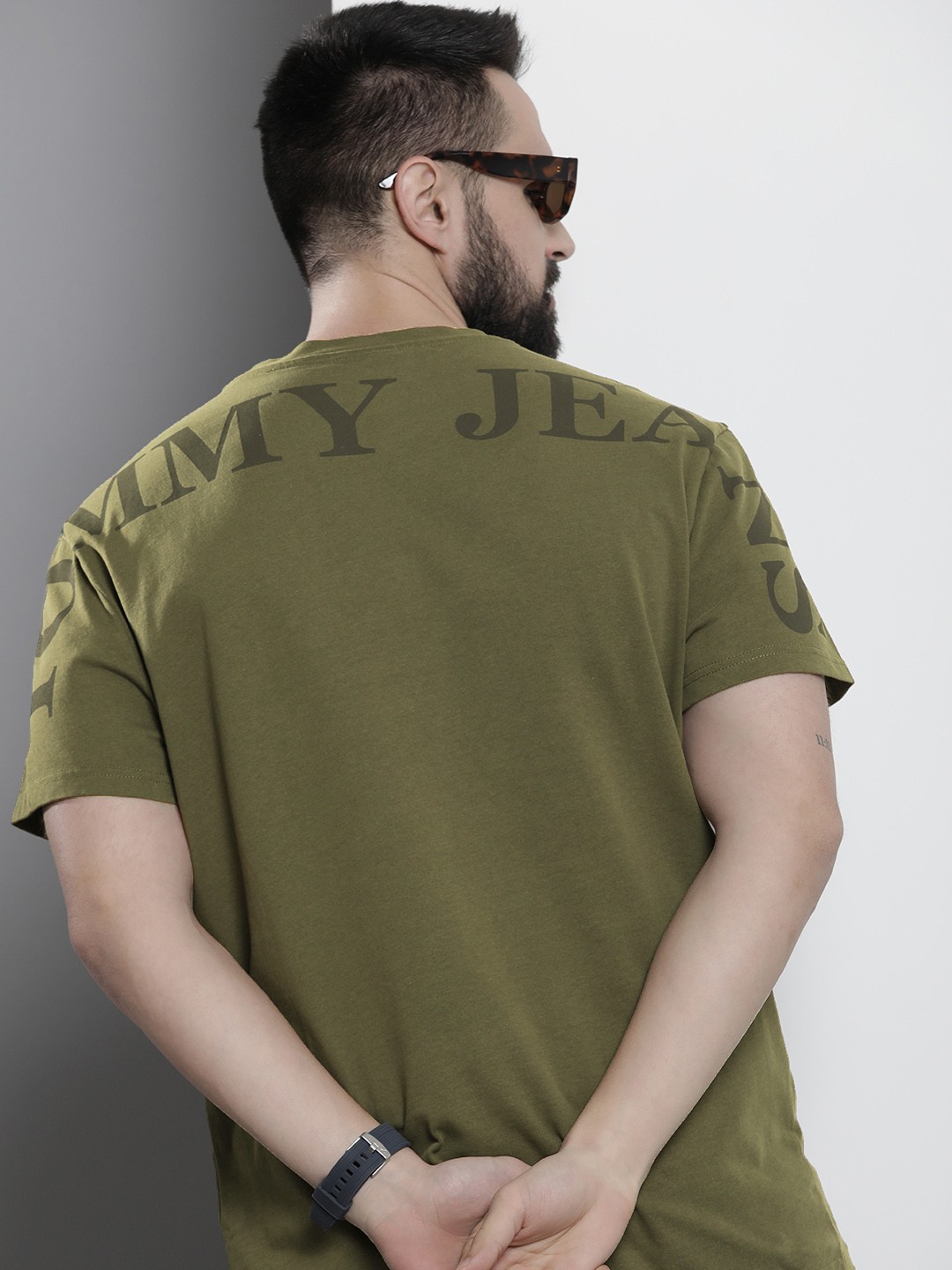 

Tommy Hilfiger Brand Logo Printed Drop-Shoulder Sleeves Pure Cotton T-shirt, Olive
