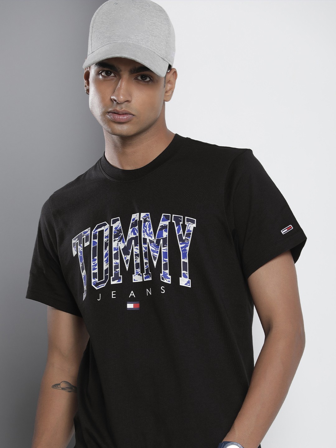 

Tommy Hilfiger Pure Cotton Brand Logo Printed Slim Fit T-shirt, Black