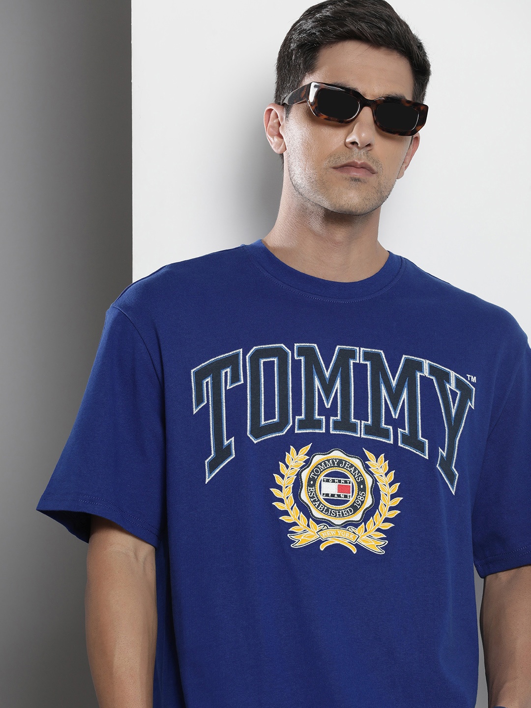 

Tommy Hilfiger Sustainable Brand Logo Embroidered Cotton Oversized T-shirt, Blue