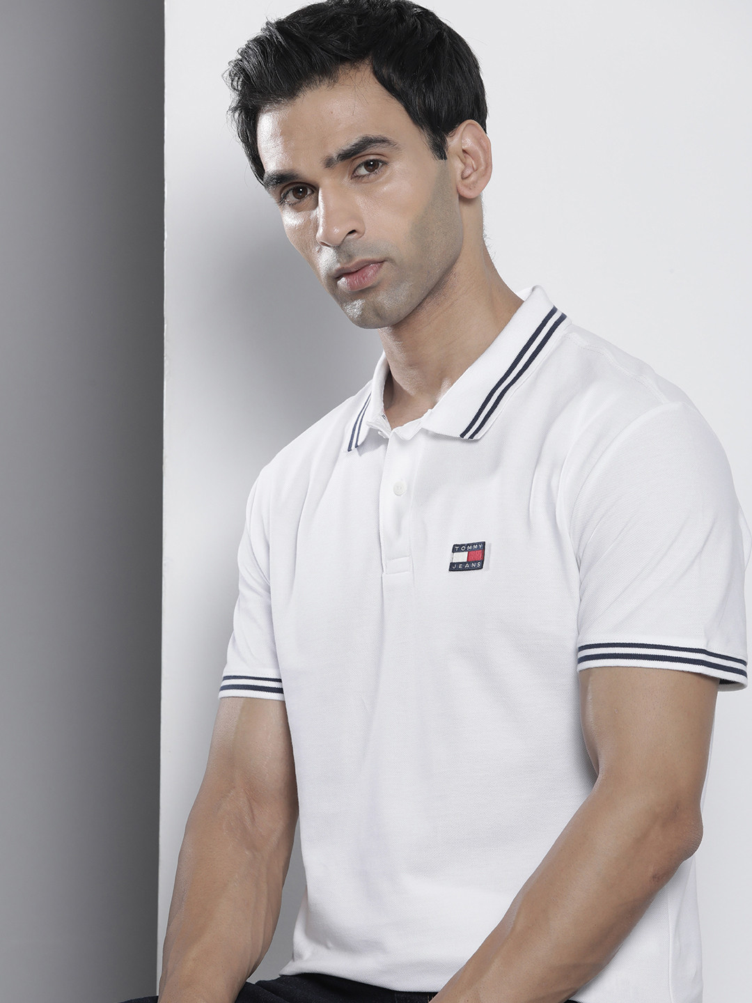 

Tommy Hilfiger Pure Cotton Solid Polo Collar Casual T-shirt, White