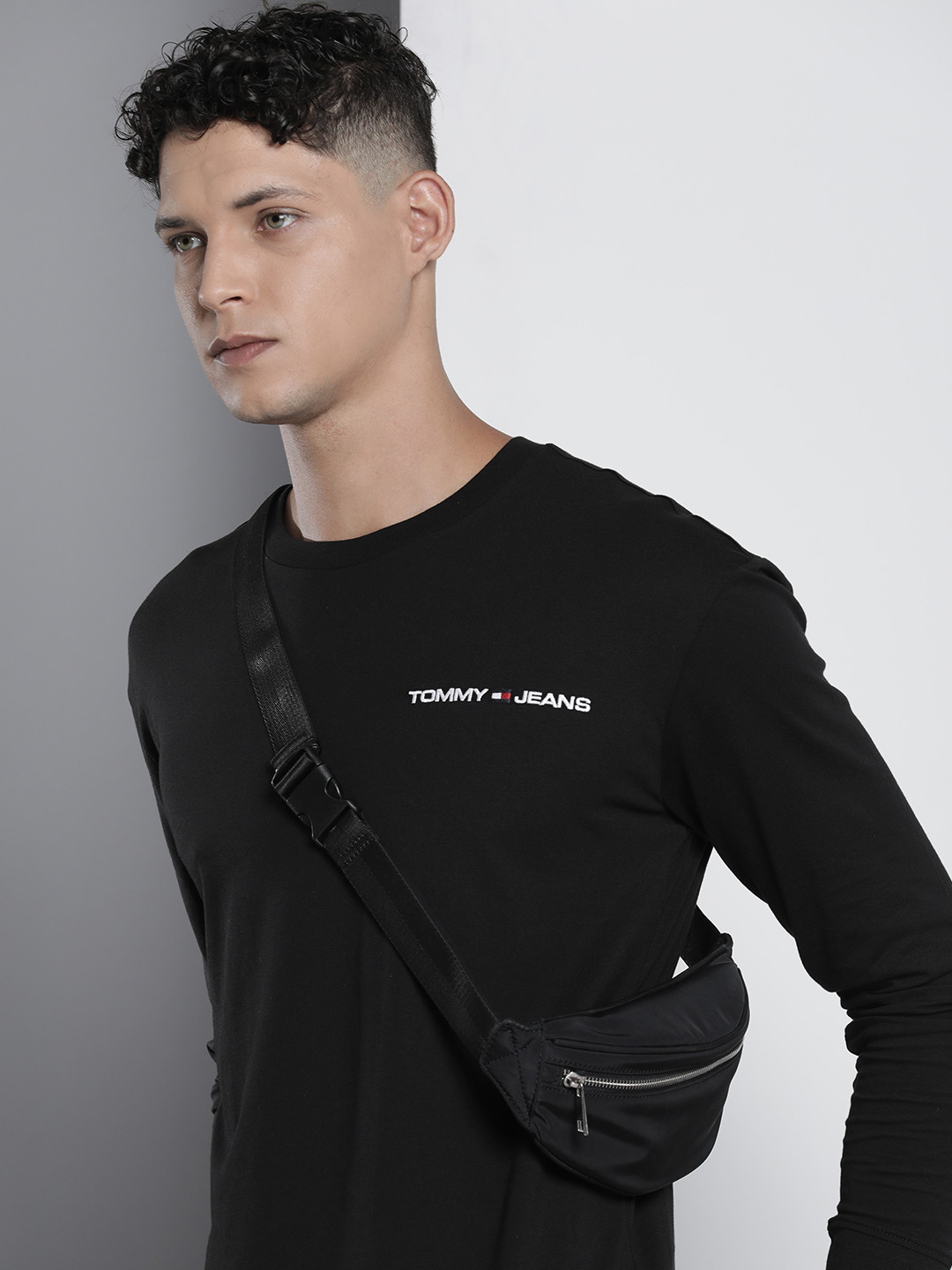 

Tommy Hilfiger Solid Pure Cotton T-shirt, Black