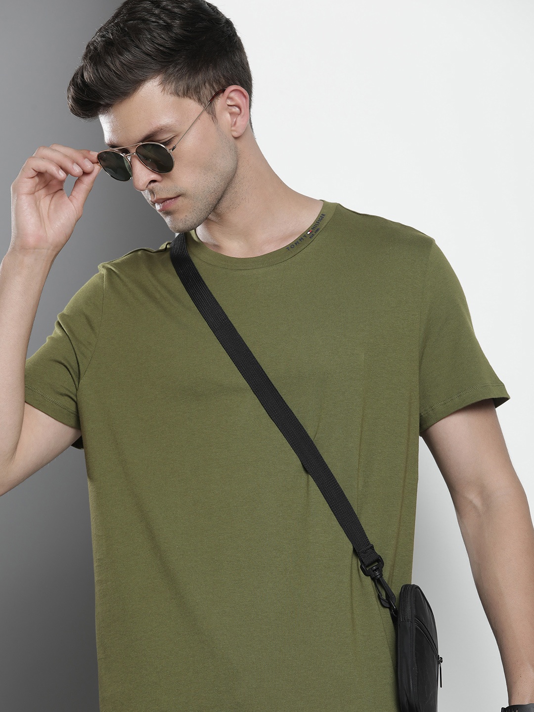 

Tommy Hilfiger Solid Pure Cotton Slim Fit T-shirt, Olive