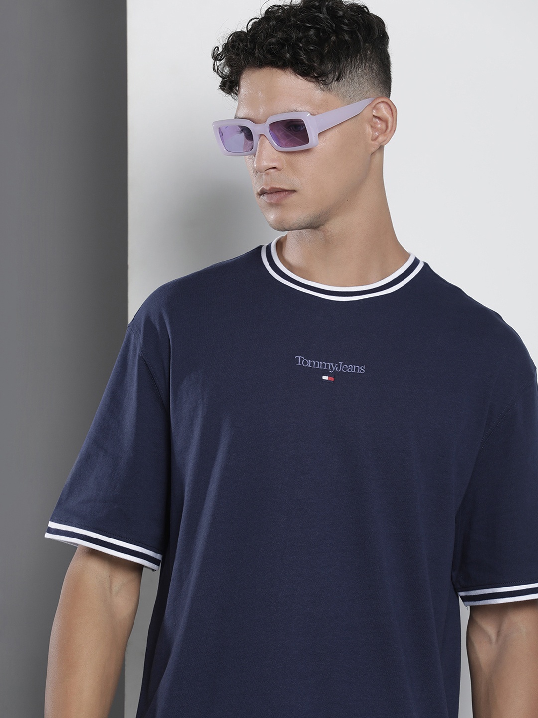 

Tommy Hilfiger Drop-Shoulder Pure Cotton Oversized T-shirt, Navy blue