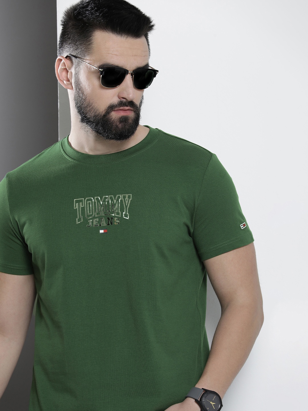 

Tommy Hilfiger Brand Logo Printed MTLLC FOIL ENTRY Slim Fit T-shirt, Green