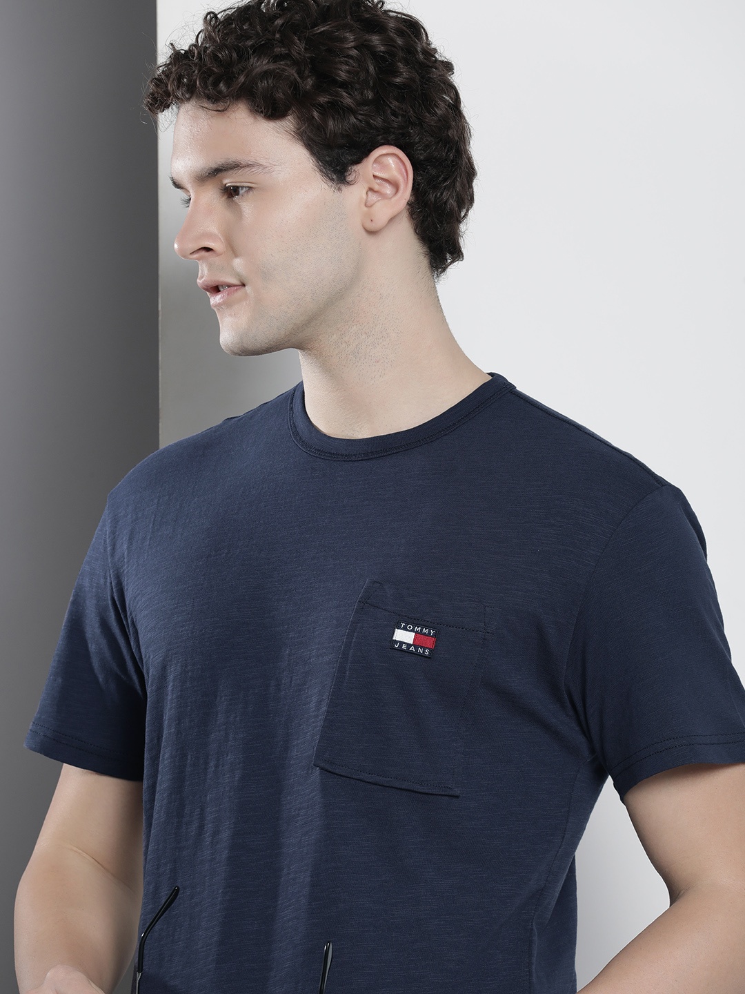 

Tommy Hilfiger Pure Cotton With Chest Pocket T-shirt, Navy blue