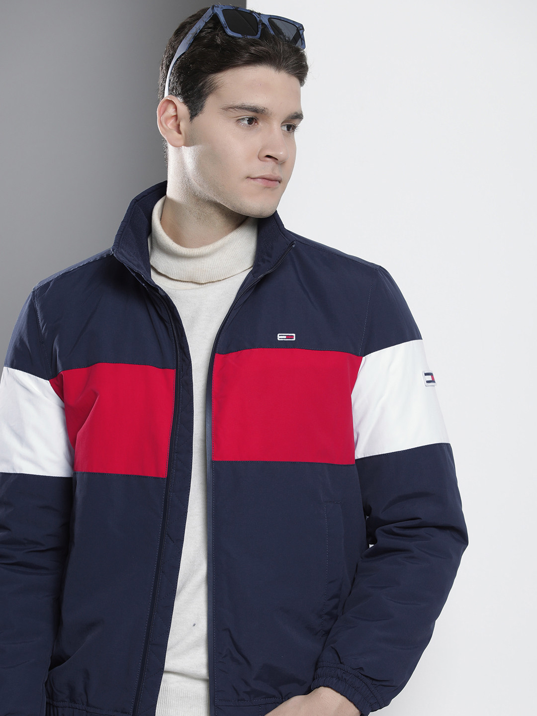 

Tommy Hilfiger Mock Collar Colourblocked Padded Jacket, Navy blue