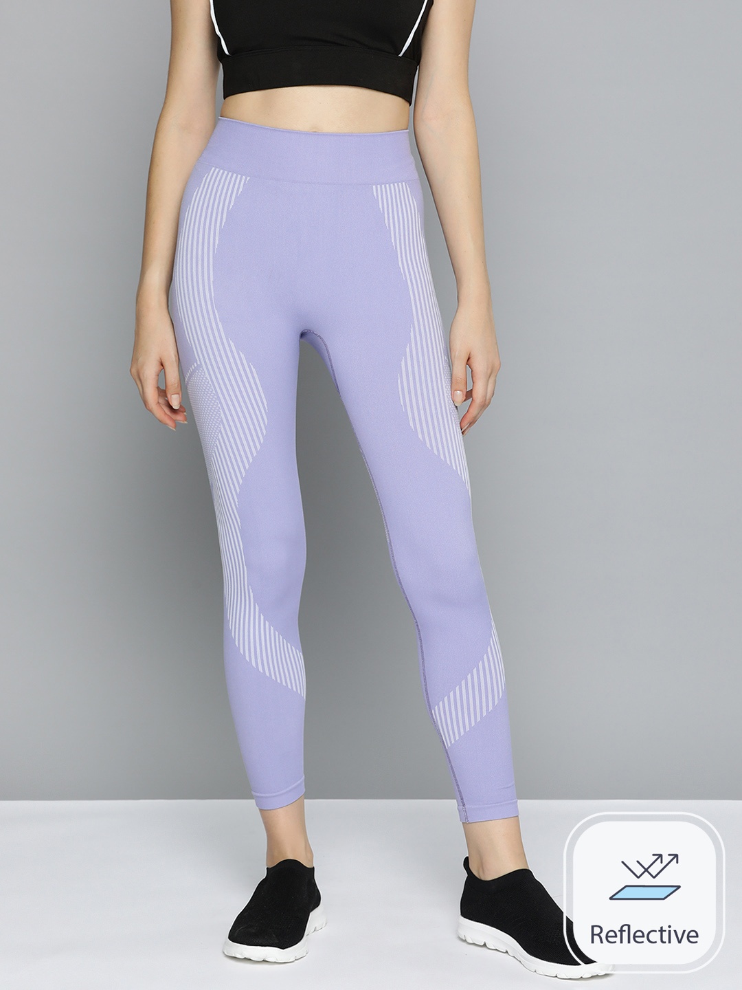 

HRX by Hrithik Roshan Printed Aleutian Yoga Seamless Knit Tights, Purple