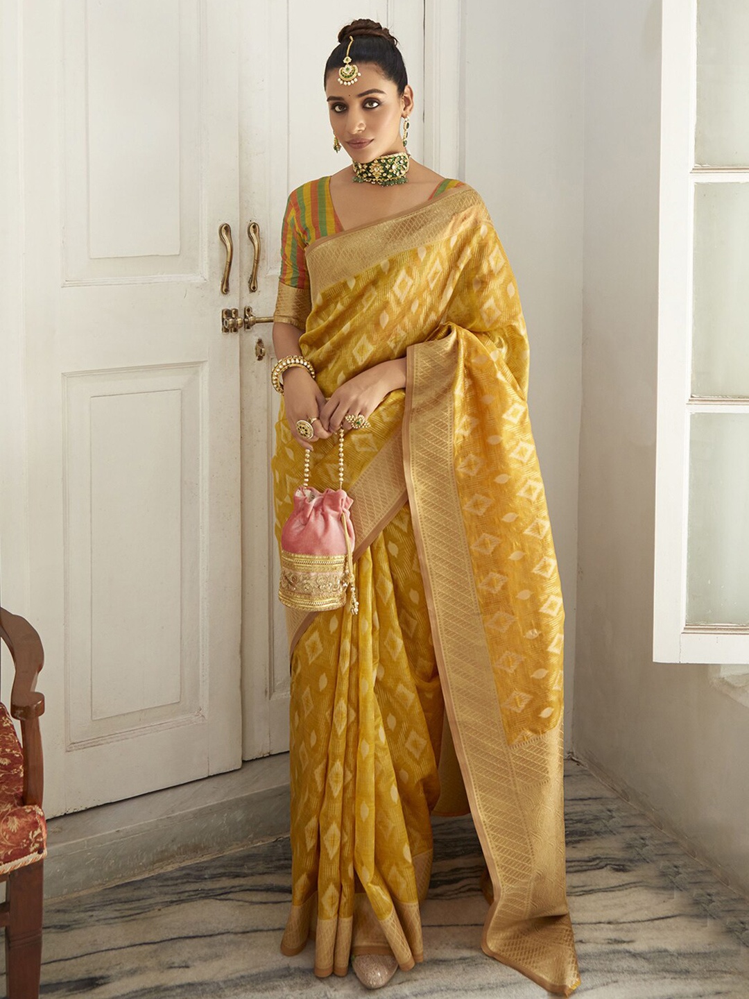 

Mitera Woven Design Zari Tissue Saree, Yellow