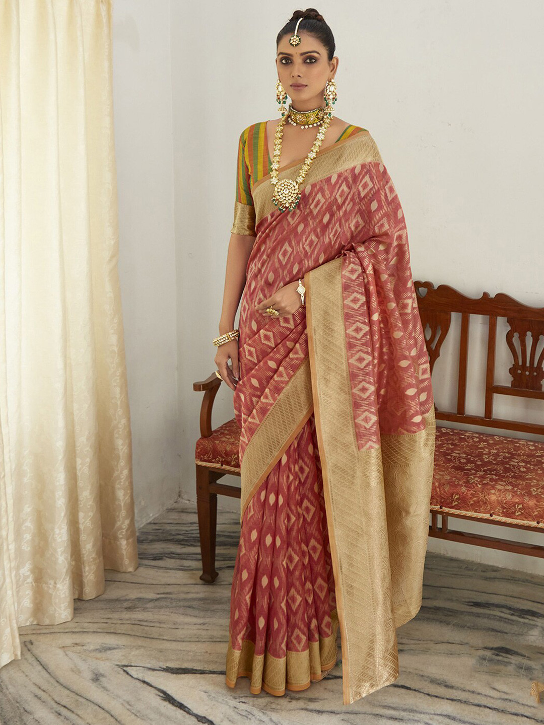 

Mitera Pink & Gold-Toned Woven Design Zari Tissue Saree