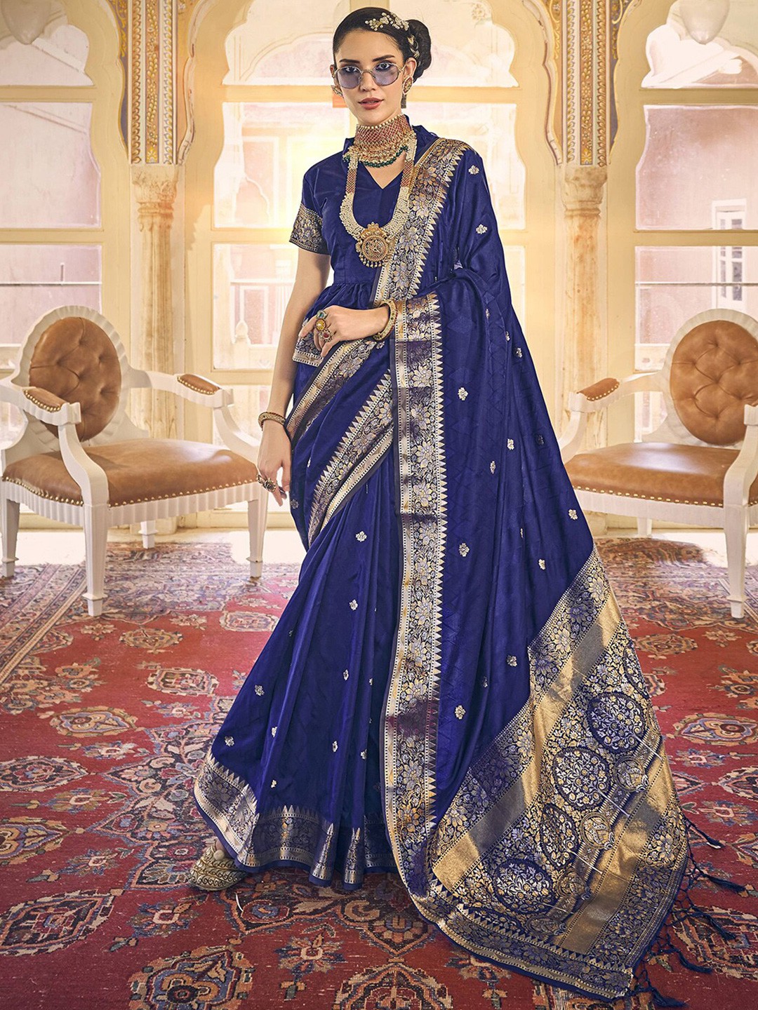 

Mitera Blue & Gold Ethnic Motif Zari Art Silk Saree With Blouse Piece