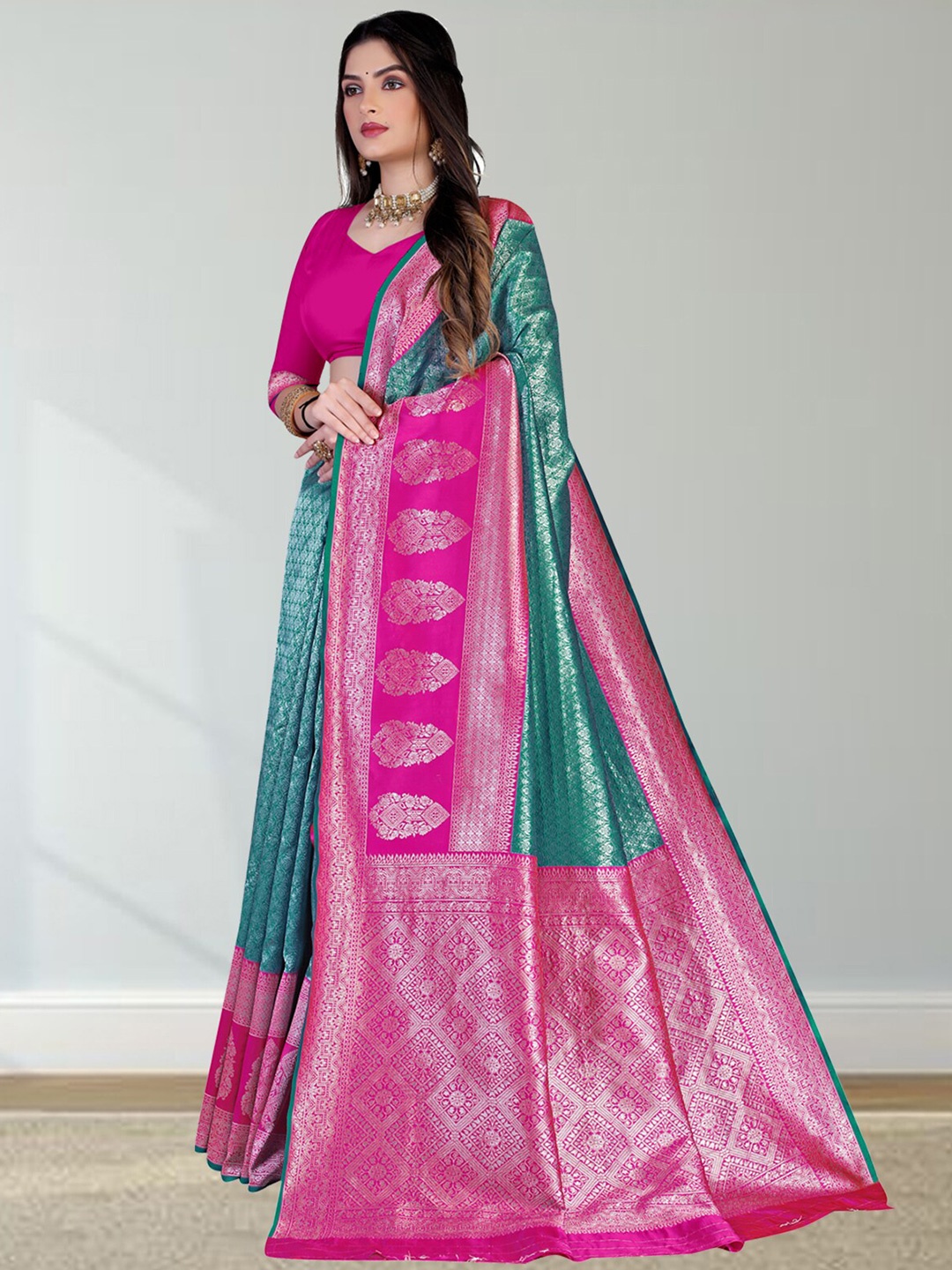 

N N ENTERPRISE Woven Design Zari Silk Blend Kanjeevaram Saree, Sea green