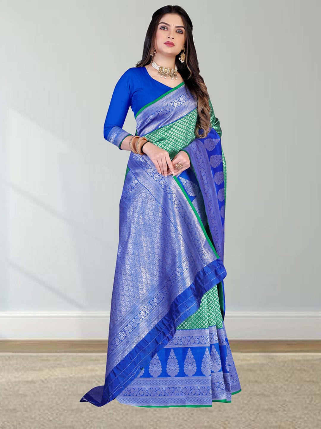 

N N ENTERPRISE Woven Design Zari Kanjeevaram Saree, Green