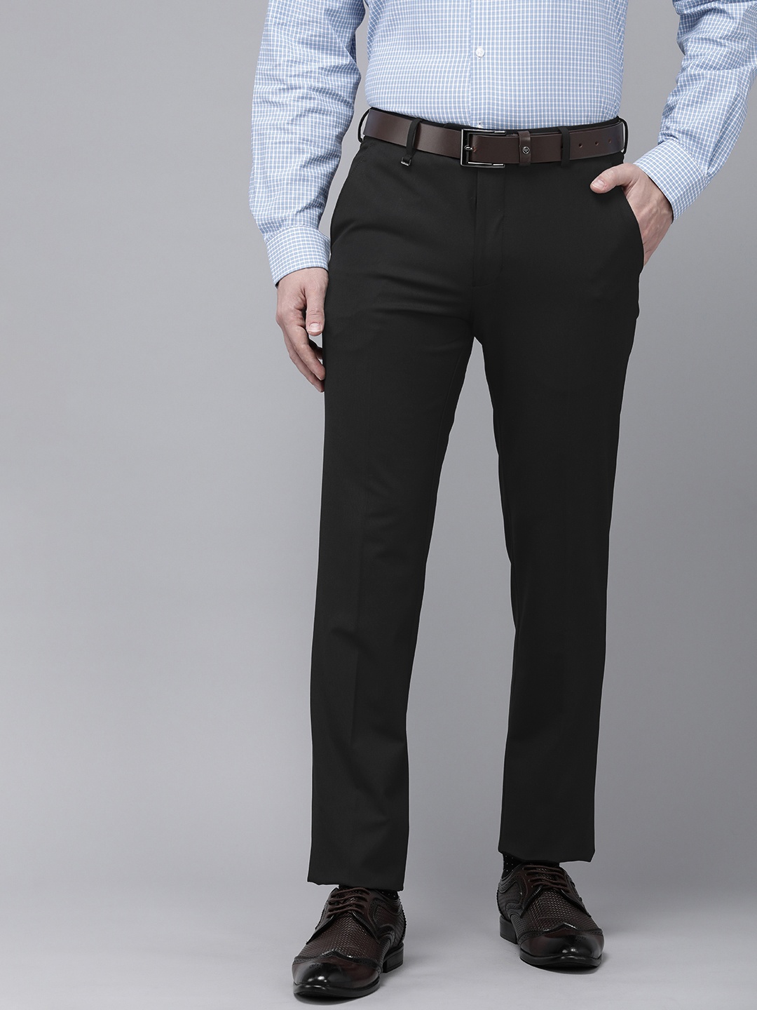 

Van Heusen Men Solid Slim Fit Formal Trousers, Black