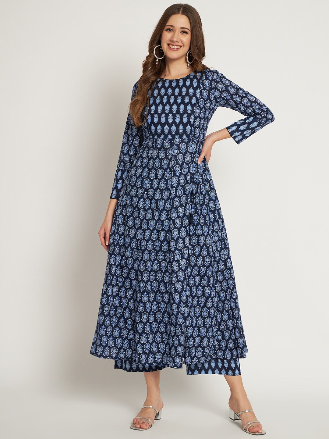 

Poshak Hub Ethnic Motifs Printed Pure Cotton Indigo A Line Kurta With Palazzos, Navy blue