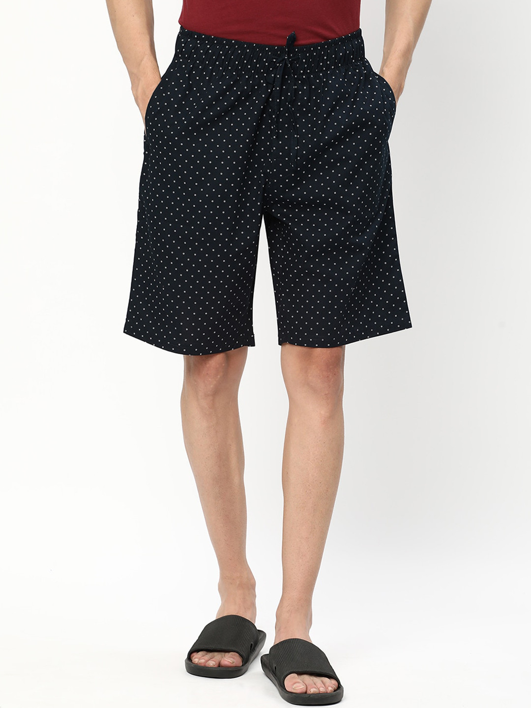 

R&B Men Geometric Printed Mid-Rise Cotton Shorts, Navy blue