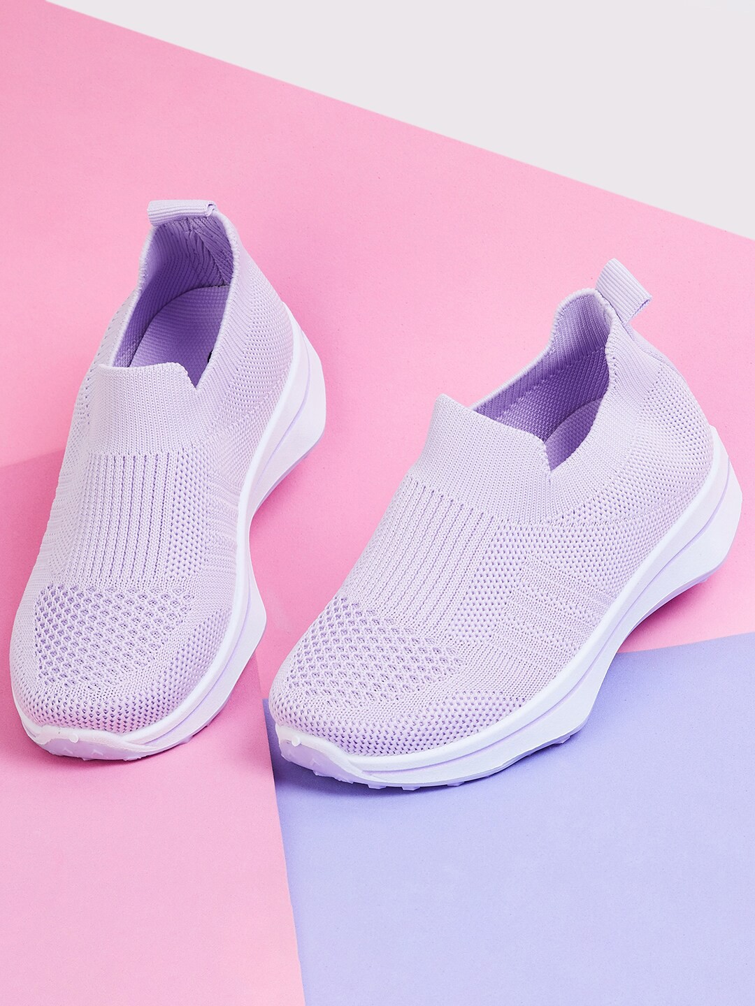 

max Girls Textured Comfort Insole Textile Contrast Sole Slip-On Sneakers, Lavender