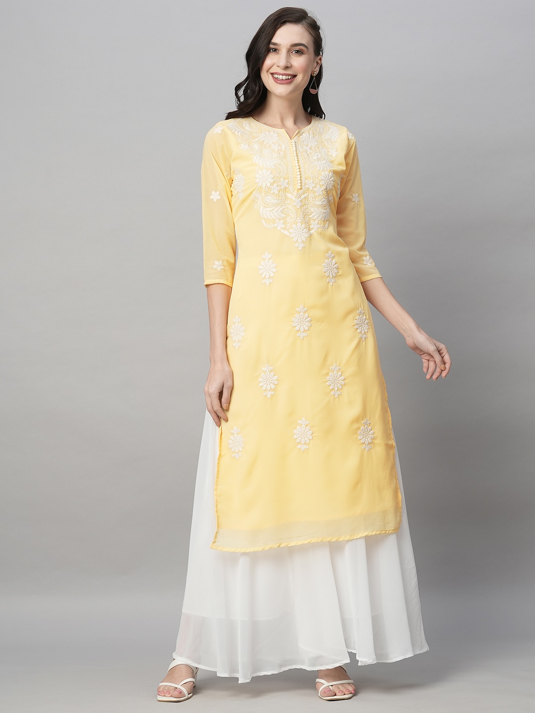 

RATAN Floral Embroidered Chikankari Kurta, Yellow