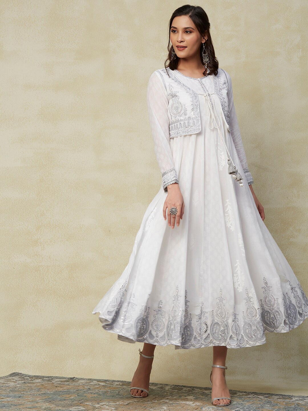 

FASHOR White Embroidered Round Neck Fit & Flare Midi Ethnic Dress