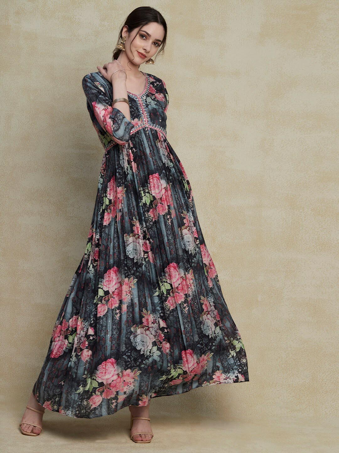 

FASHOR Grey Embroidered Floral Printed V-Neck Fit & Flare Maxi Ethnic Dress