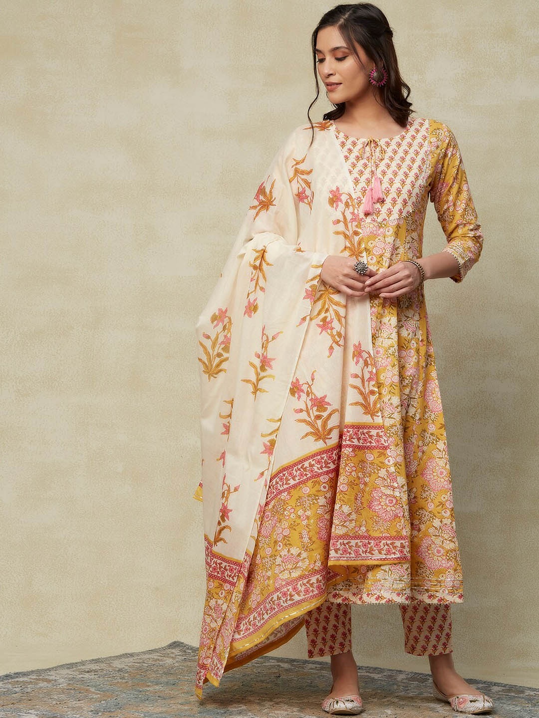 

FASHOR Yellow Floral Printed Regular Gotta Patti Pure Cotton Kurta with Trousers & Dupatta