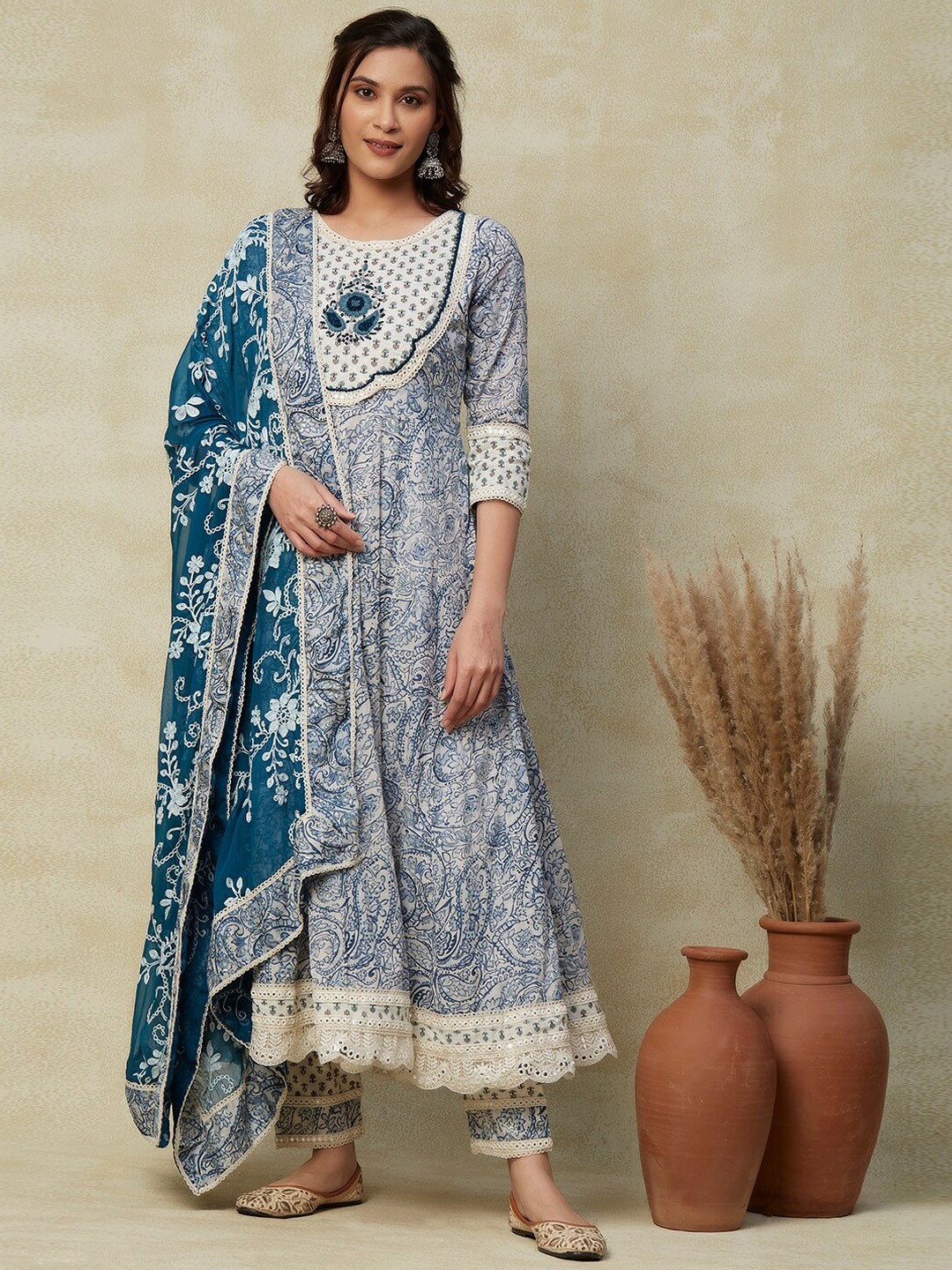 

FASHOR Blue & White Ethnic Motifs Printed Pure Cotton Kurta With Trousers & Dupatta