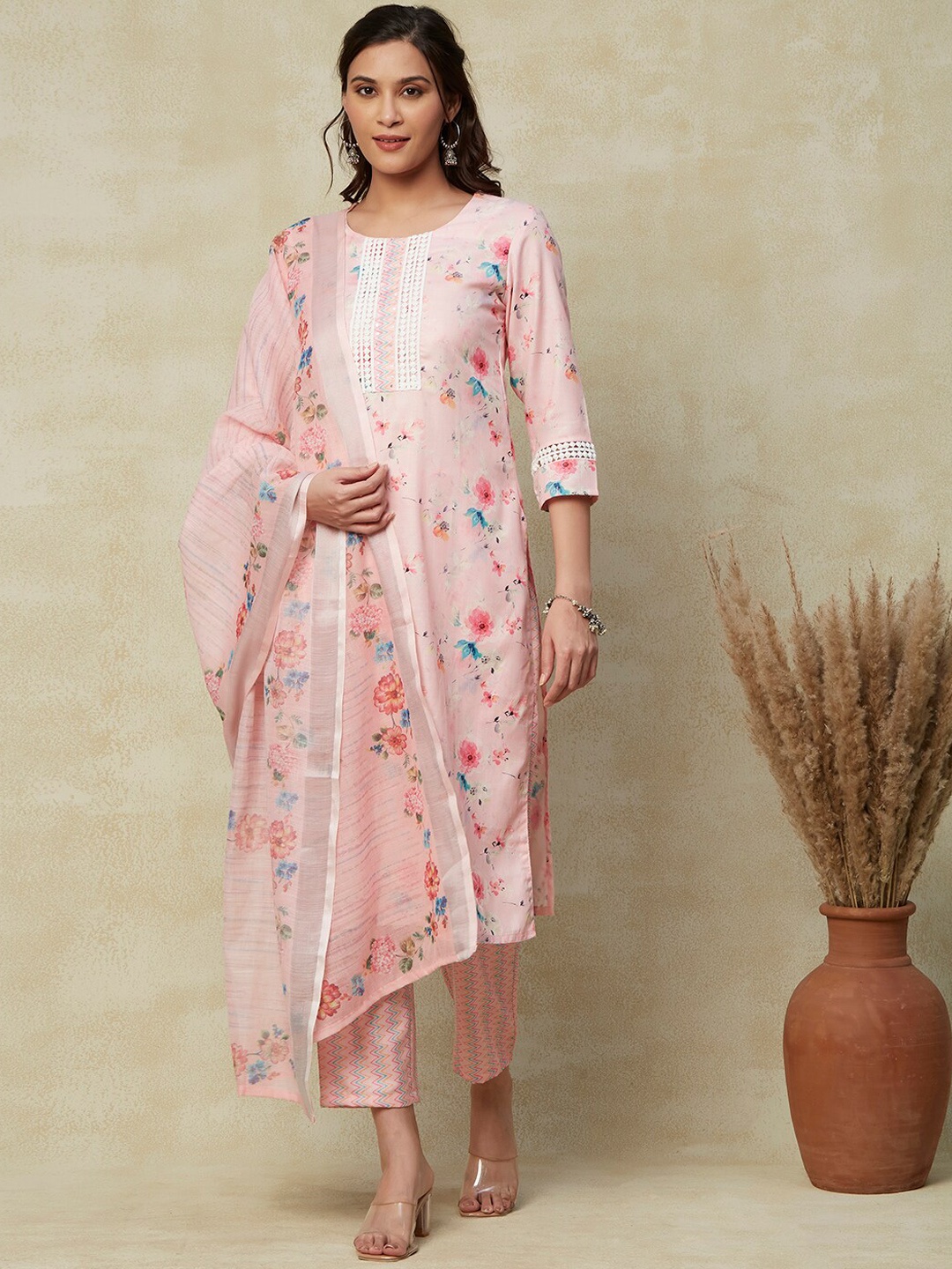 

FASHOR Pink & White Floral Printed Sequinned Kurta With Trousers & Dupatta