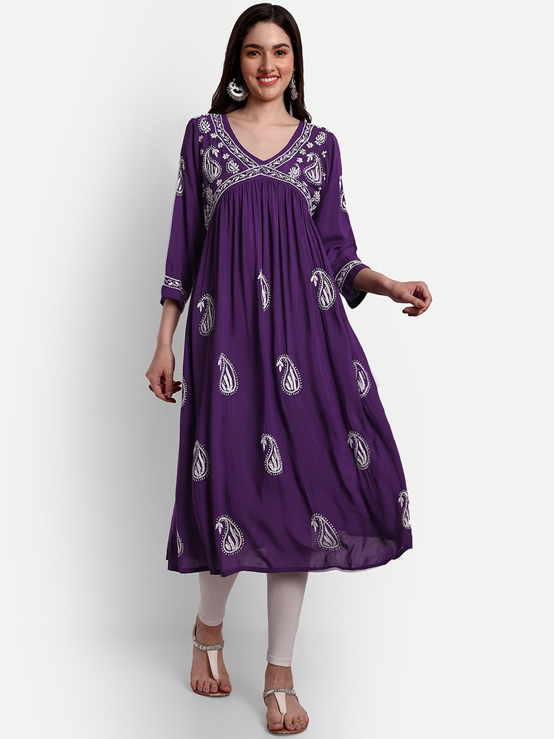 

Indiankala4u Chikankari Embroidered Thread Work Kurta, Burgundy