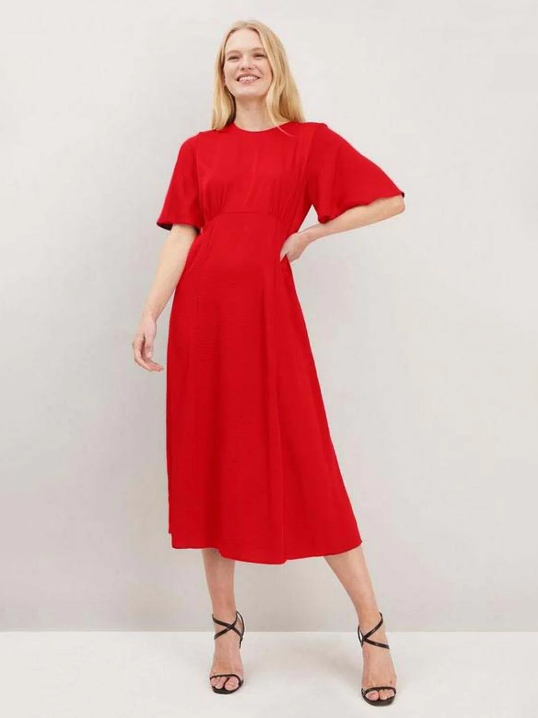 

Styched Round Neck Flared Sleeves Midi Fit & Flare Dress, Red
