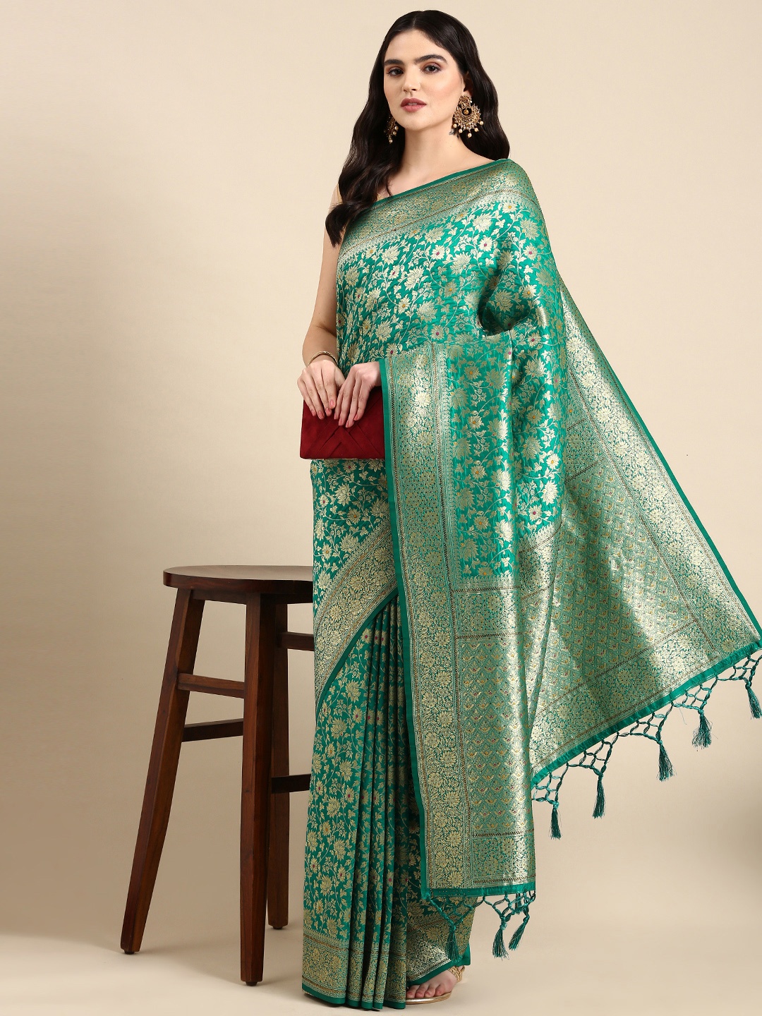 

MOHEY Floral Woven Design Zari Saree, Green