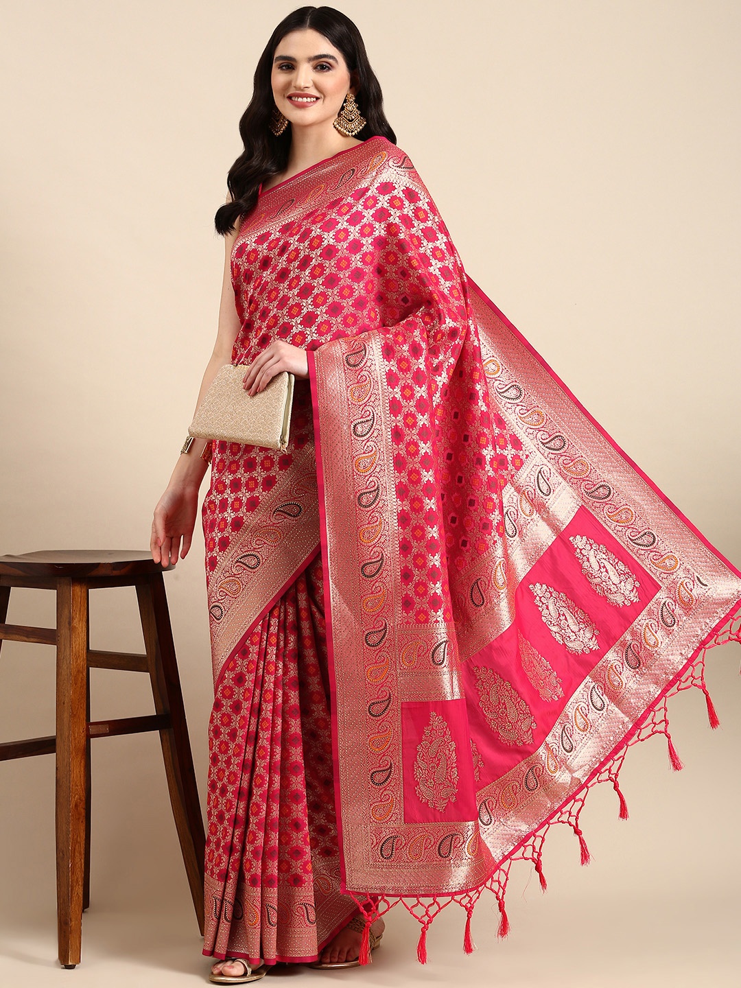 

MOHEY Ethnic Motifs Woven Design Zari Saree, Pink