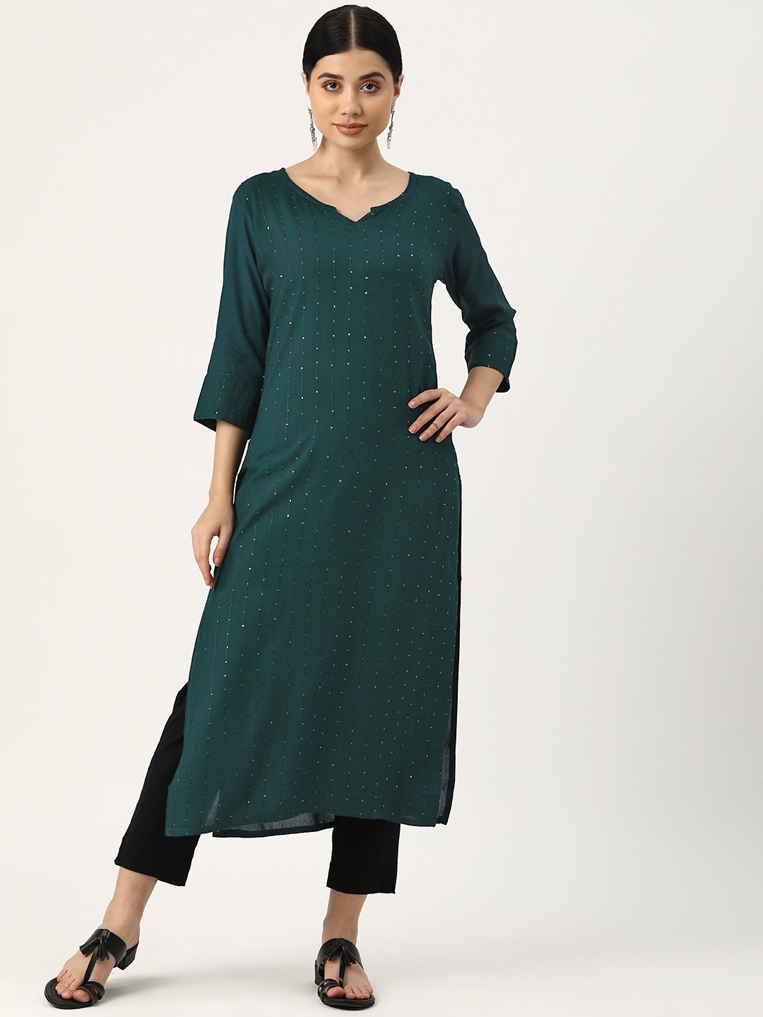 

DIVYANK Embroidered Sequinned Kurta, Teal