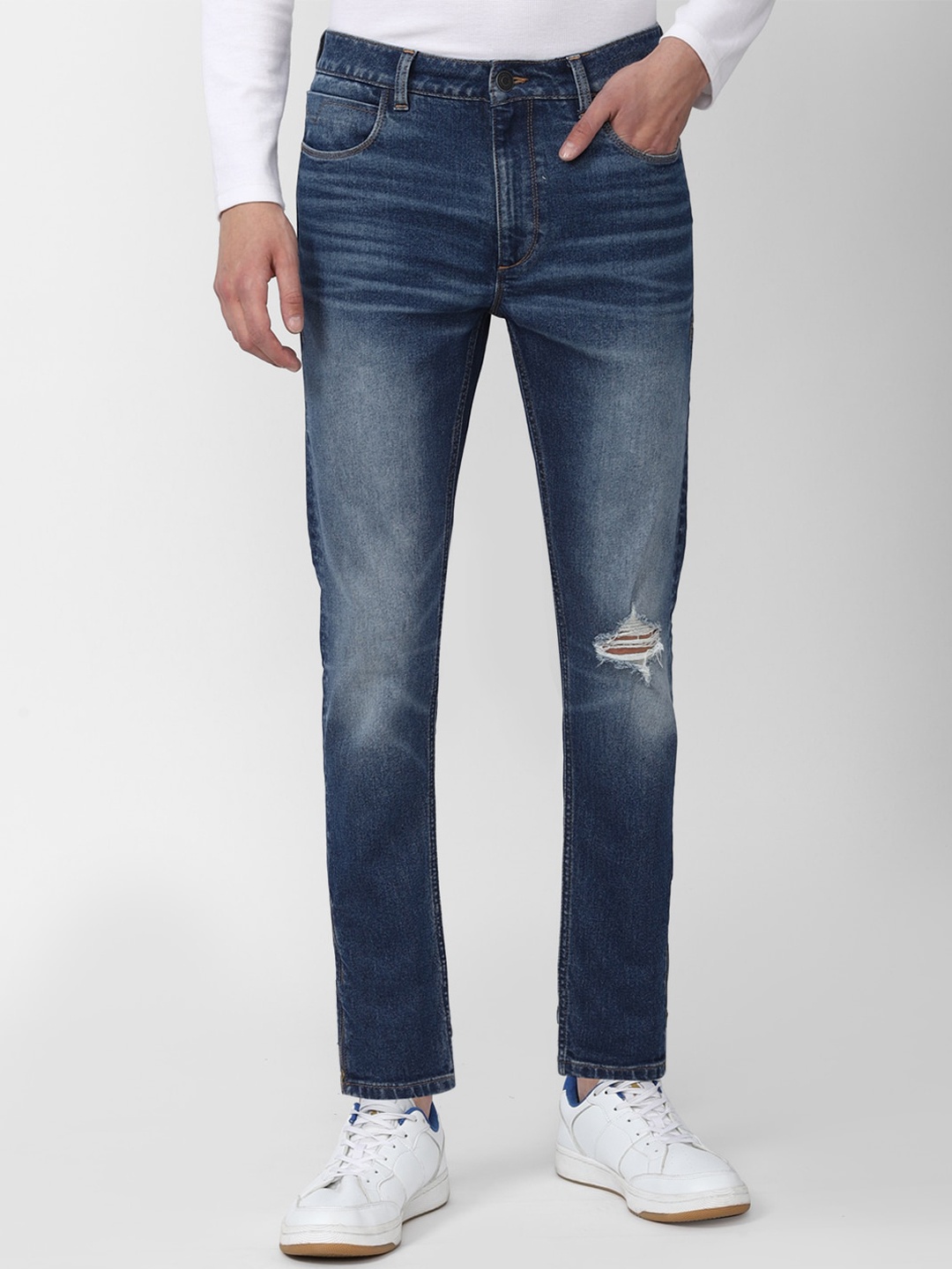 

Peter England Casuals Men Slim Fit Low Distress Heavy Fade Whiskers Jeans, Blue