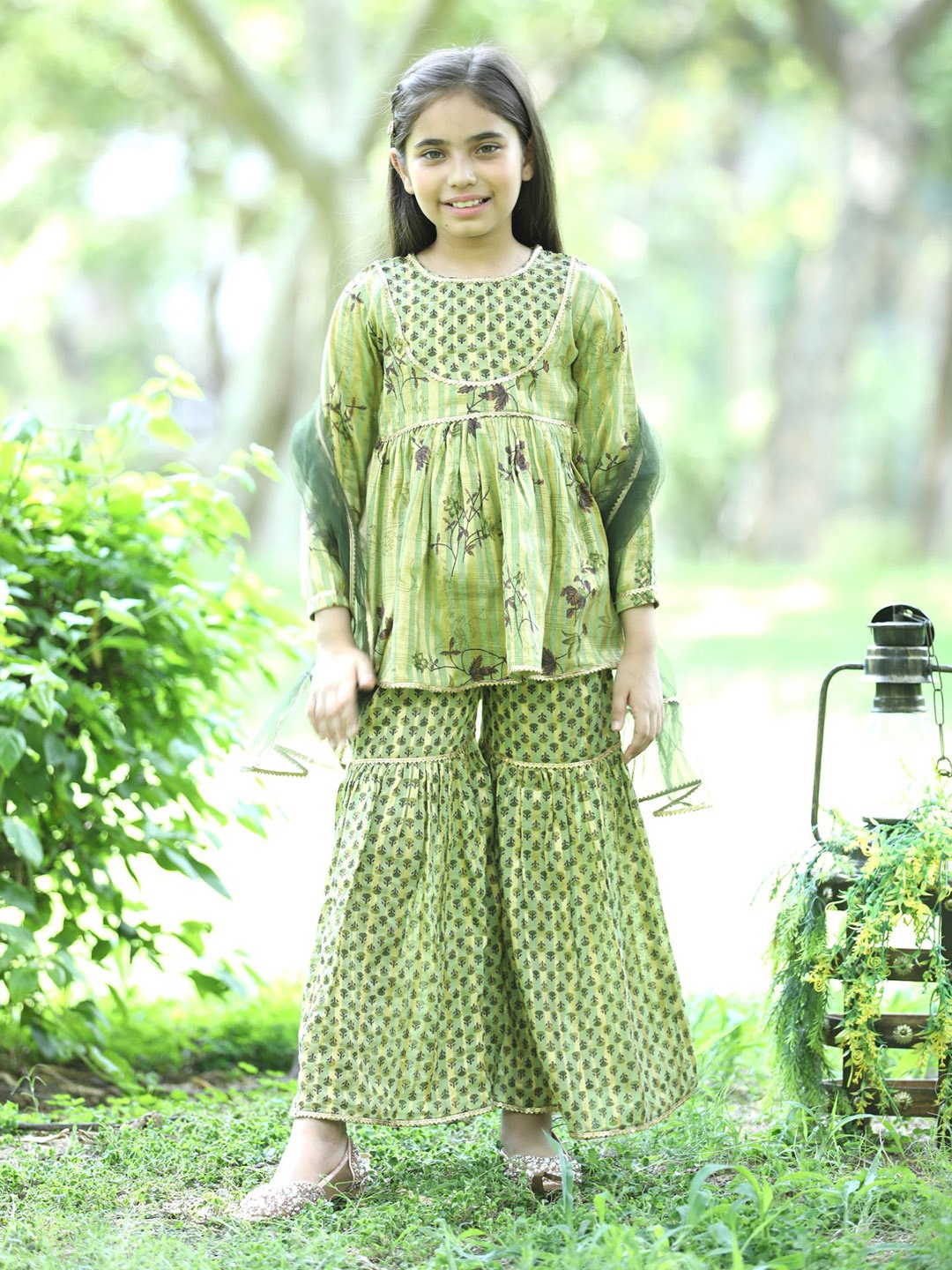 

Cutiekins Girls Floral Printed Gotta Patti Kurta & Sharara With Dupatta, Green