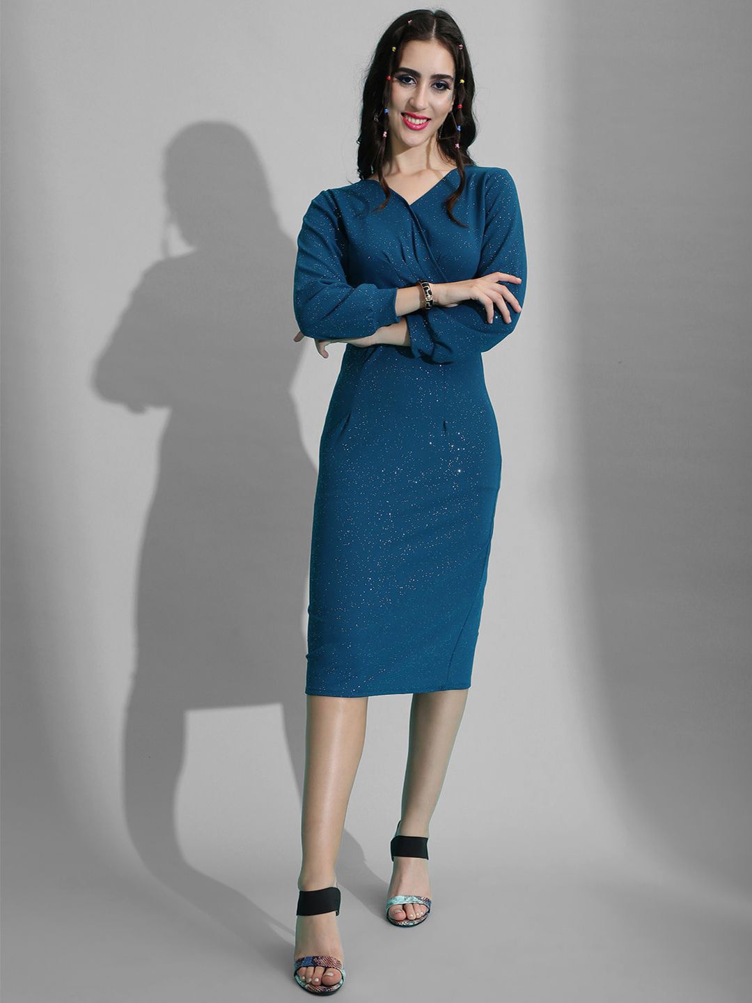 

WESTHOOD Self Designed Cuffed Sleeves V-Neck Bodycon Dress, Turquoise blue