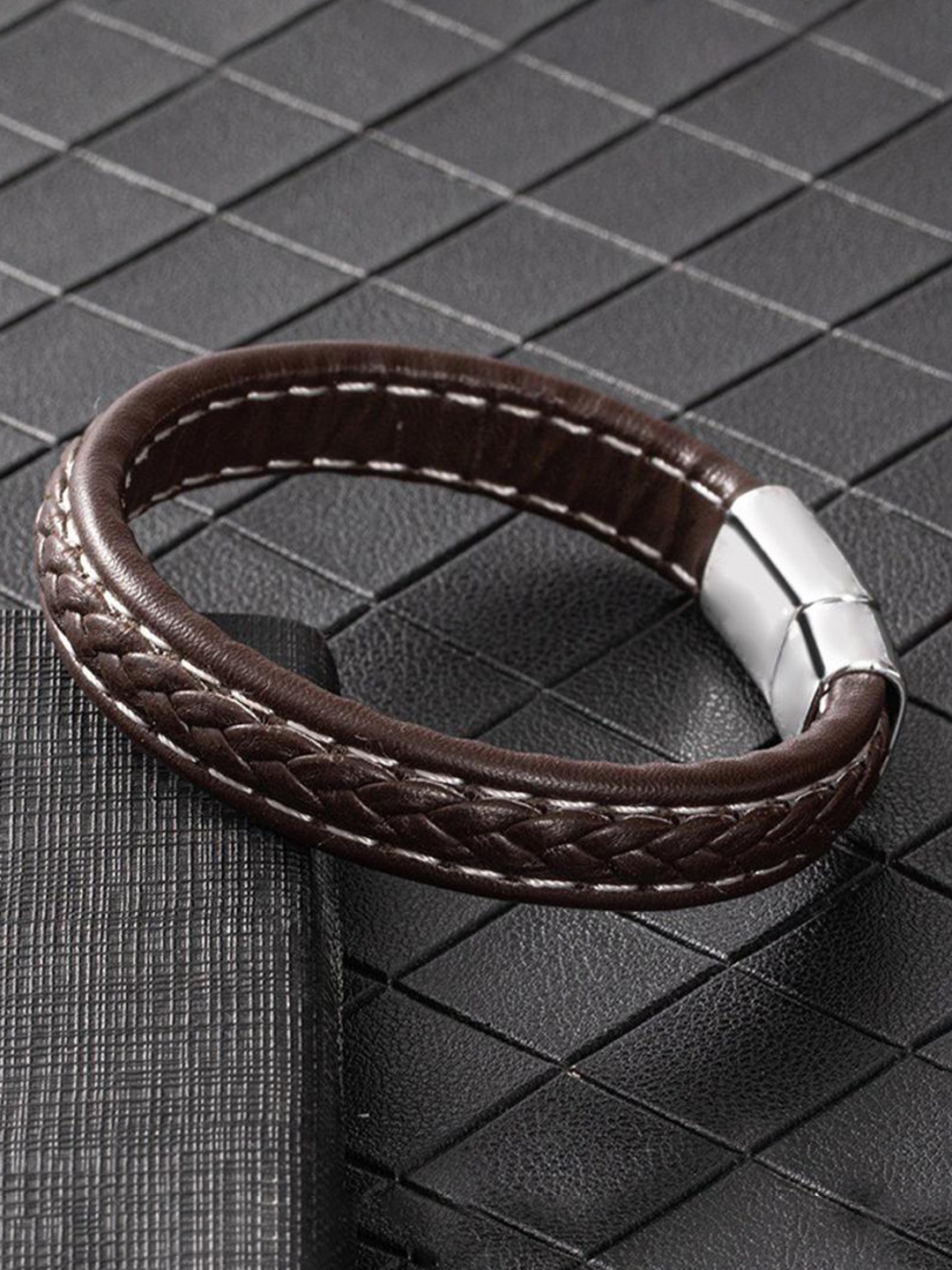 

MYKI Men Wraparound Bracelet, Brown